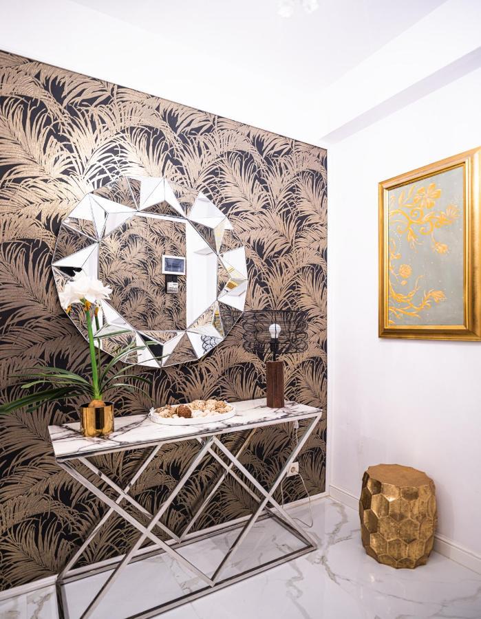 The Artist - Ultracentral Designer Apartment Bucarest Extérieur photo