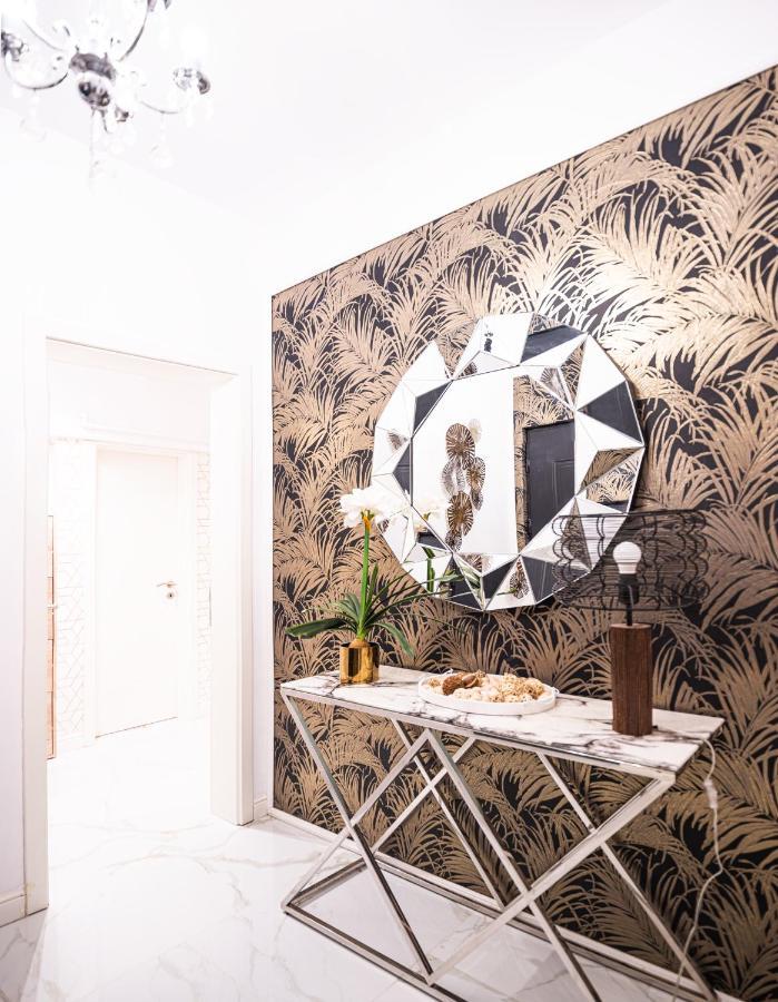 The Artist - Ultracentral Designer Apartment Bucarest Extérieur photo